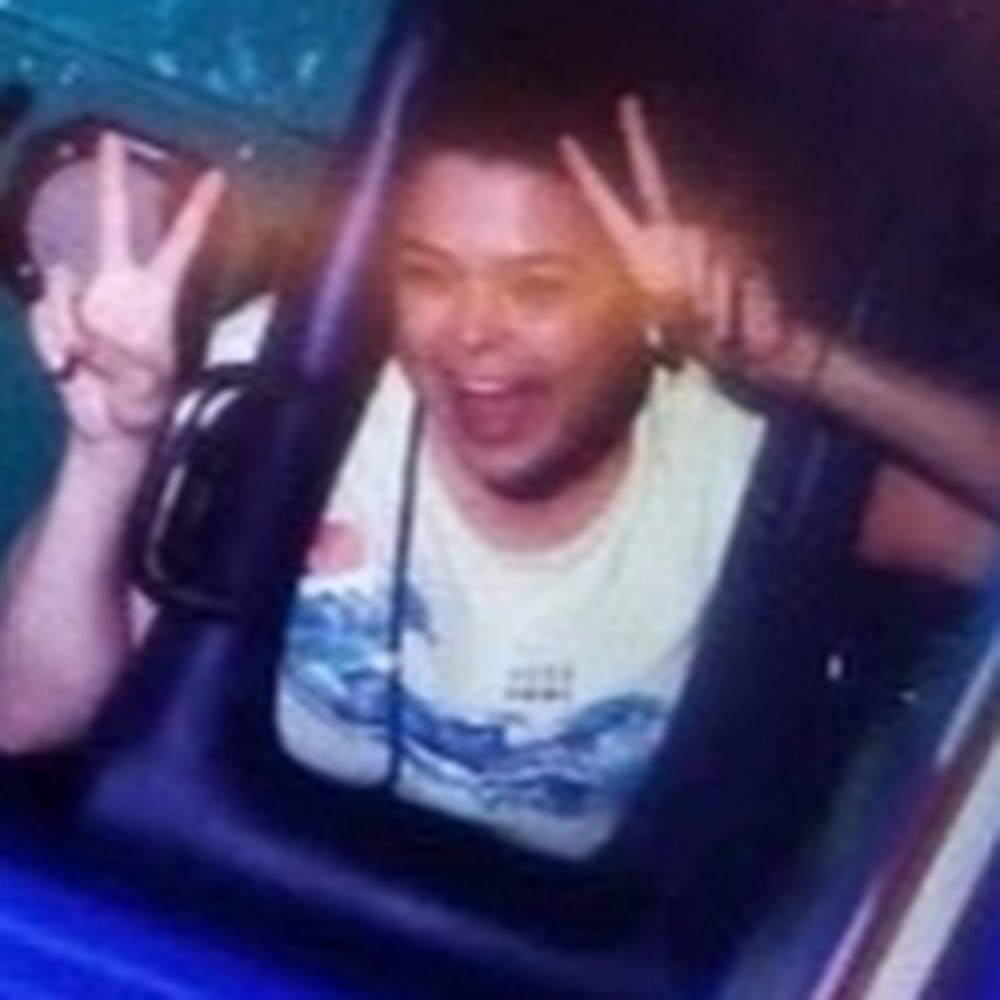 Meet your Posher, Cee